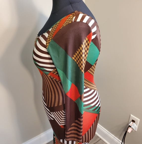 Dress - Picture 3 of 3